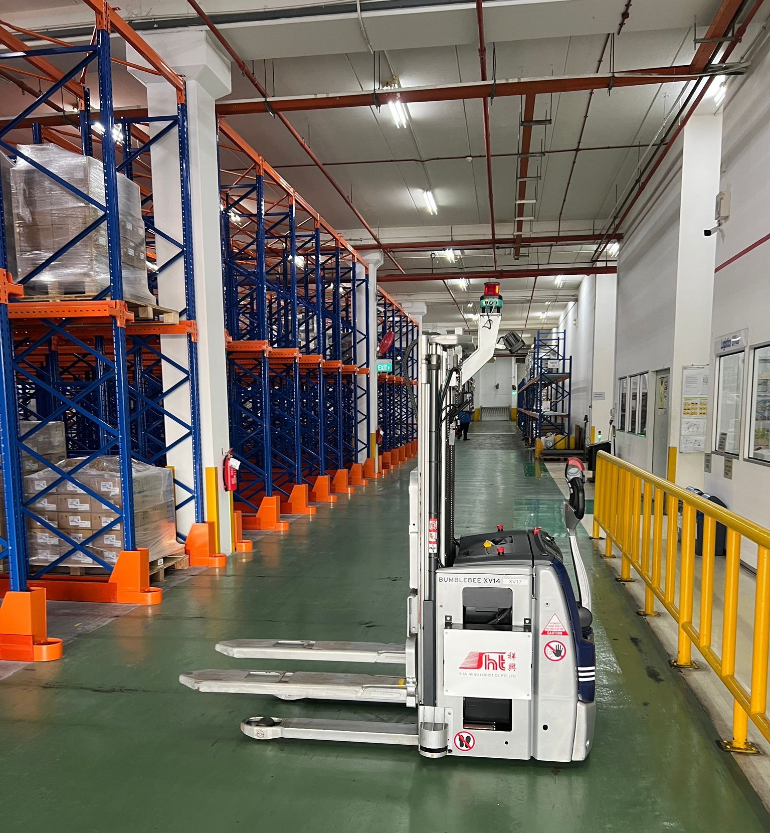 Automated Guided Vehicle in a warehouse